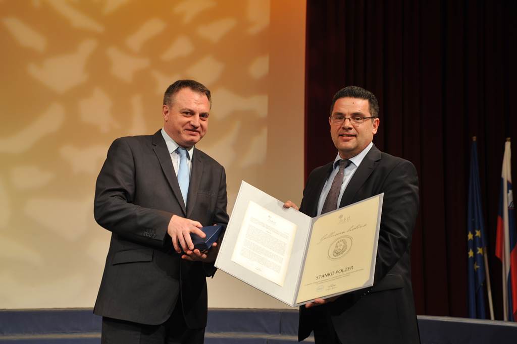 Podelitev Gallusove listine na tekmovanju Naša pesem 2014 v Mariboru Foto: Janez Eržen