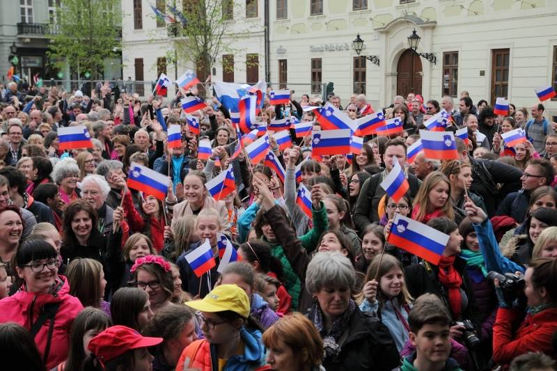 Slovenske zastave na podelitvi priznanj in nagrad v Bratislavi